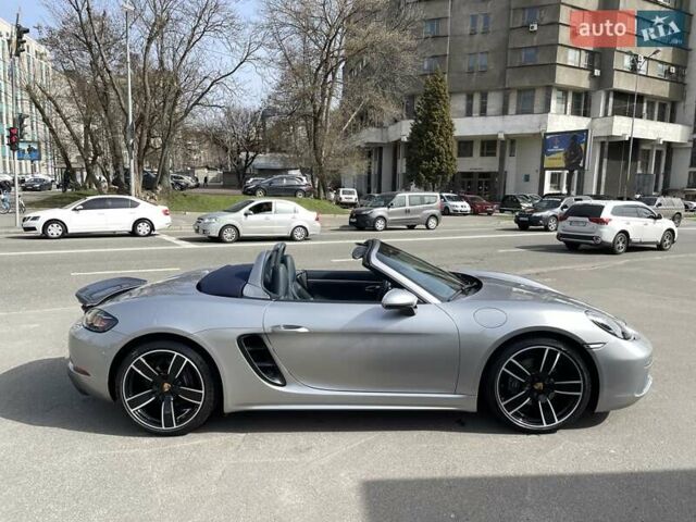 Сірий Порше Boxster, об'ємом двигуна 1.99 л та пробігом 20 тис. км за 59900 $, фото 28 на Automoto.ua