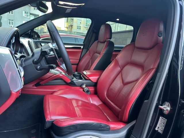 Черный Порше Кайене С Гибрид, объемом двигателя 3 л и пробегом 180 тыс. км за 34800 $, фото 12 на Automoto.ua