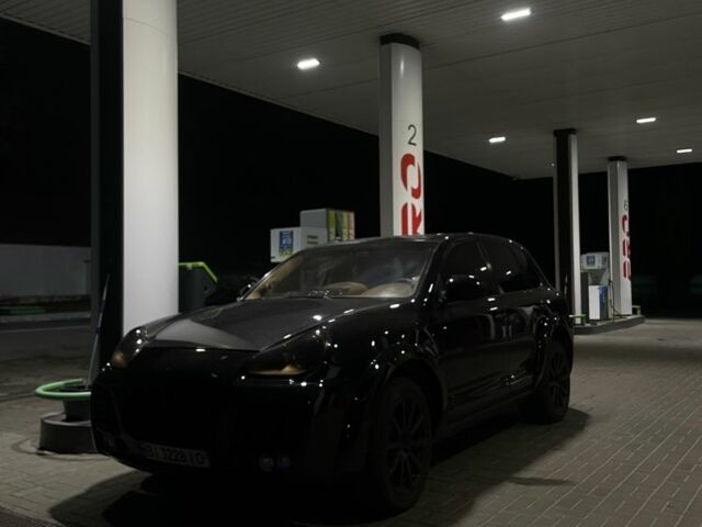 Чорний Порше Каєн Турбо С, об'ємом двигуна 4.5 л та пробігом 222 тис. км за 9000 $, фото 1 на Automoto.ua