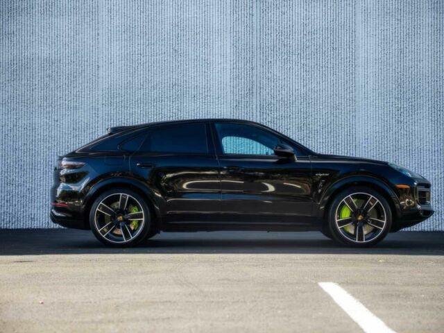 Черный Порше Каен Турбо С, объемом двигателя 4 л и пробегом 24 тыс. км за 29600 $, фото 3 на Automoto.ua