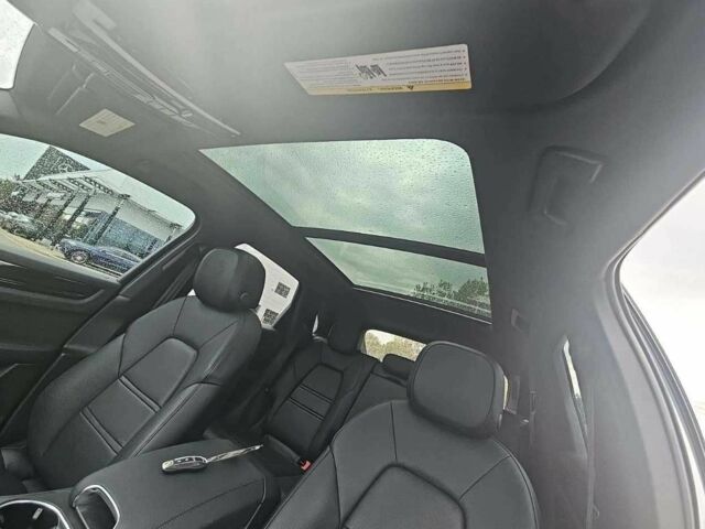 Белый Порше Каен Турбо, объемом двигателя 0 л и пробегом 16 тыс. км за 72400 $, фото 8 на Automoto.ua