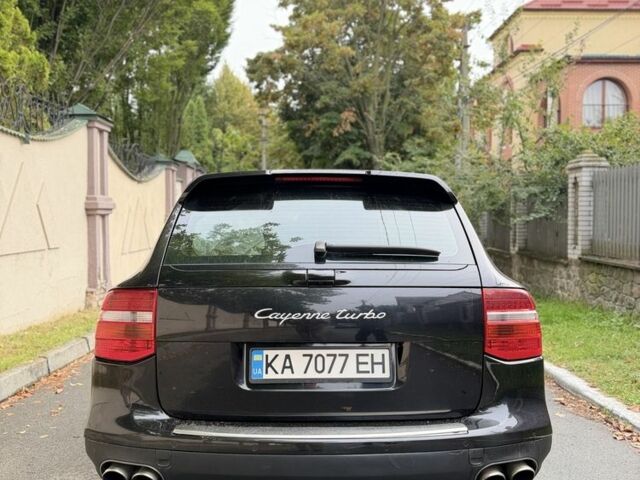 Черный Порше Каен Турбо, объемом двигателя 4.8 л и пробегом 302 тыс. км за 8500 $, фото 6 на Automoto.ua