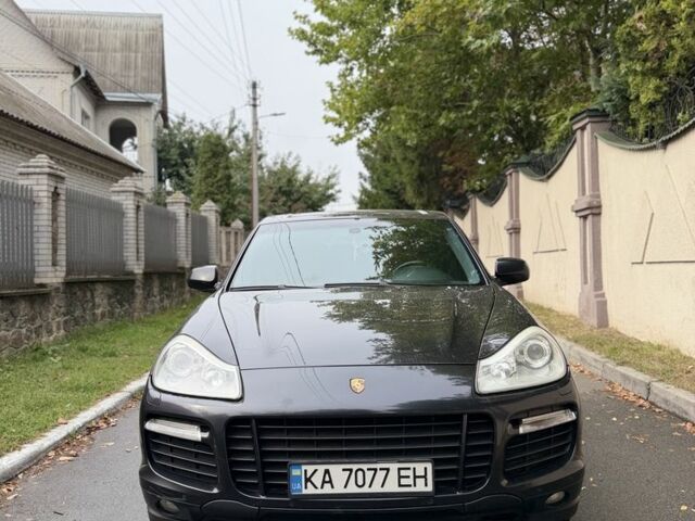 Черный Порше Каен Турбо, объемом двигателя 4.8 л и пробегом 302 тыс. км за 8500 $, фото 2 на Automoto.ua