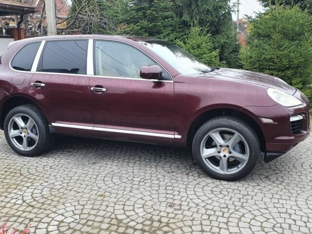 Красный Порше Каен Турбо, объемом двигателя 3 л и пробегом 187 тыс. км за 15000 $, фото 8 на Automoto.ua