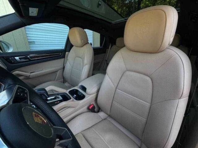 Білий Порше Cayenne, об'ємом двигуна 3 л та пробігом 22 тис. км за 37000 $, фото 11 на Automoto.ua