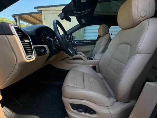 Білий Порше Cayenne, об'ємом двигуна 3 л та пробігом 22 тис. км за 37000 $, фото 8 на Automoto.ua