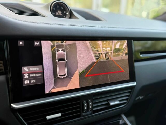 Білий Порше Cayenne, об'ємом двигуна 4 л та пробігом 33 тис. км за 26000 $, фото 18 на Automoto.ua