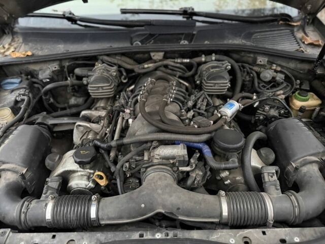 Белый Порше Каен, объемом двигателя 1.9 л и пробегом 250 тыс. км за 3499 $, фото 6 на Automoto.ua