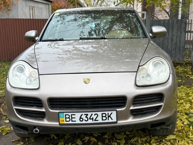 Белый Порше Каен, объемом двигателя 1.9 л и пробегом 250 тыс. км за 3499 $, фото 1 на Automoto.ua