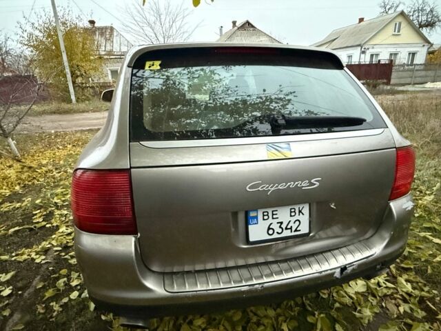 Белый Порше Каен, объемом двигателя 1.9 л и пробегом 250 тыс. км за 3499 $, фото 2 на Automoto.ua