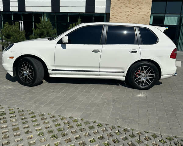Білий Порше Cayenne, об'ємом двигуна 4.8 л та пробігом 314 тис. км за 9900 $, фото 3 на Automoto.ua