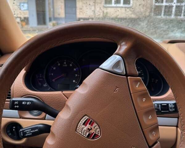 Белый Порше Каен, объемом двигателя 3.6 л и пробегом 196 тыс. км за 10700 $, фото 18 на Automoto.ua