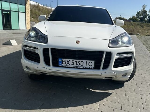 Білий Порше Cayenne, об'ємом двигуна 4.8 л та пробігом 314 тис. км за 9900 $, фото 10 на Automoto.ua