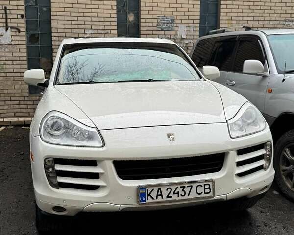 Белый Порше Каен, объемом двигателя 3.6 л и пробегом 196 тыс. км за 10700 $, фото 10 на Automoto.ua