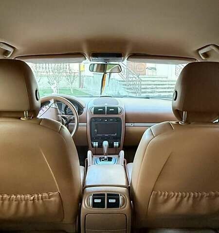 Білий Порше Cayenne, об'ємом двигуна 3.6 л та пробігом 169 тис. км за 13500 $, фото 1 на Automoto.ua