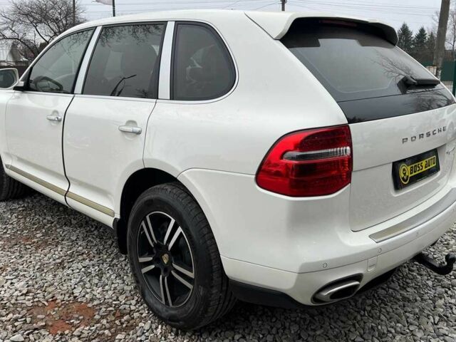 Білий Порше Cayenne, об'ємом двигуна 3.6 л та пробігом 169 тис. км за 13699 $, фото 4 на Automoto.ua