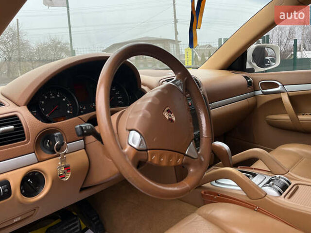 Білий Порше Cayenne, об'ємом двигуна 3.6 л та пробігом 169 тис. км за 13699 $, фото 10 на Automoto.ua