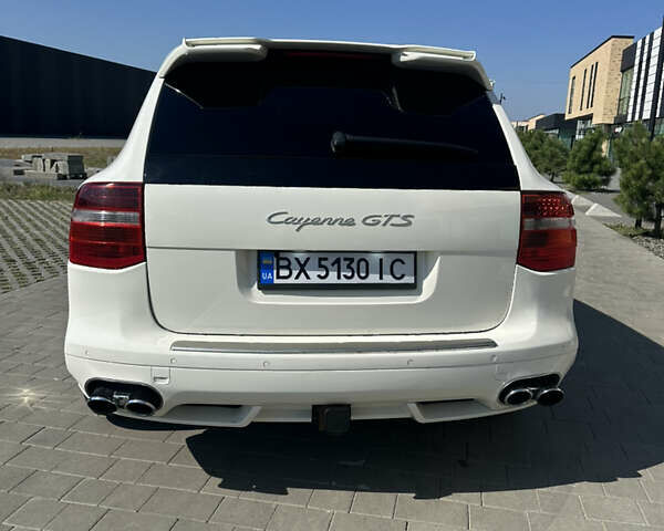 Білий Порше Cayenne, об'ємом двигуна 4.8 л та пробігом 314 тис. км за 9900 $, фото 5 на Automoto.ua