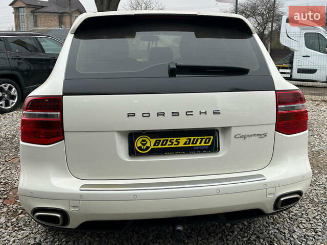 Білий Порше Cayenne, об'ємом двигуна 3.6 л та пробігом 169 тис. км за 13699 $, фото 5 на Automoto.ua