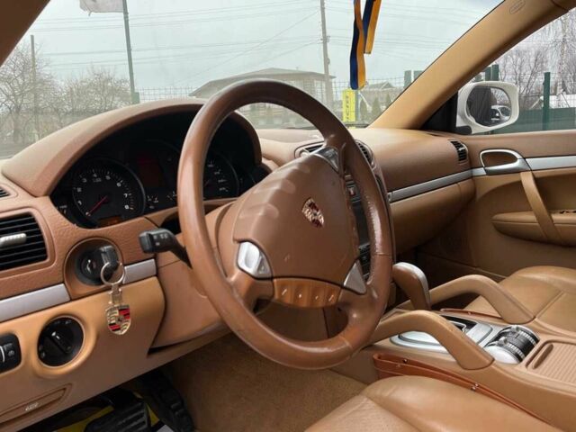 Білий Порше Cayenne, об'ємом двигуна 3.6 л та пробігом 169 тис. км за 13699 $, фото 10 на Automoto.ua