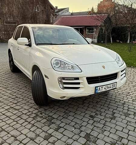 Білий Порше Cayenne, об'ємом двигуна 3.6 л та пробігом 169 тис. км за 13500 $, фото 11 на Automoto.ua