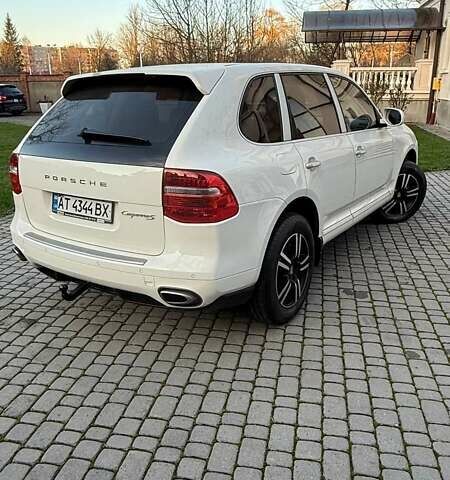 Білий Порше Cayenne, об'ємом двигуна 3.6 л та пробігом 169 тис. км за 13500 $, фото 12 на Automoto.ua