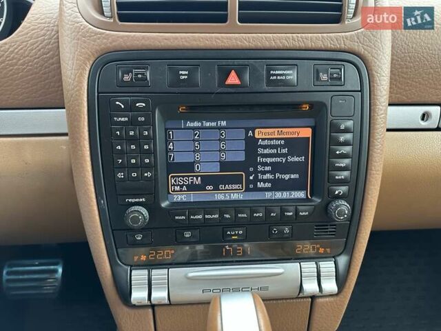 Білий Порше Cayenne, об'ємом двигуна 4.81 л та пробігом 181 тис. км за 8700 $, фото 22 на Automoto.ua