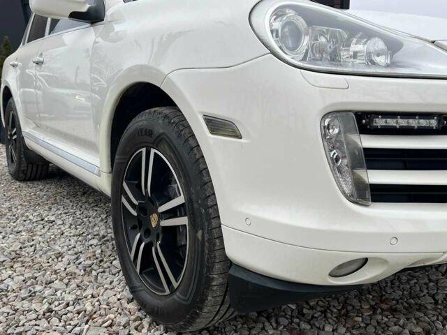 Білий Порше Cayenne, об'ємом двигуна 3.6 л та пробігом 169 тис. км за 13699 $, фото 20 на Automoto.ua