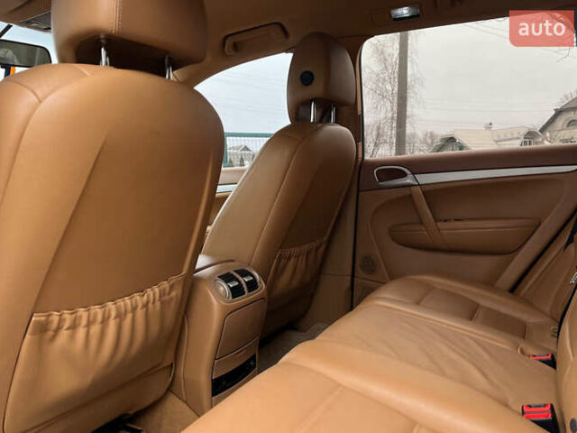 Білий Порше Cayenne, об'ємом двигуна 3.6 л та пробігом 169 тис. км за 13699 $, фото 17 на Automoto.ua