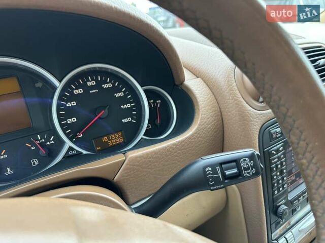 Білий Порше Cayenne, об'ємом двигуна 4.81 л та пробігом 181 тис. км за 8700 $, фото 19 на Automoto.ua