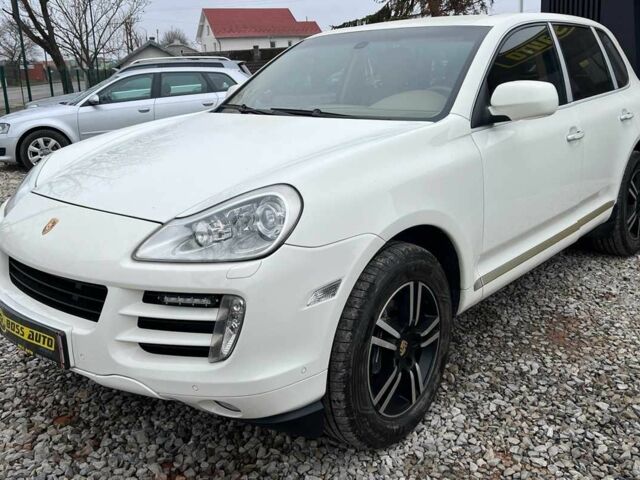 Білий Порше Cayenne, об'ємом двигуна 3.6 л та пробігом 169 тис. км за 13699 $, фото 2 на Automoto.ua