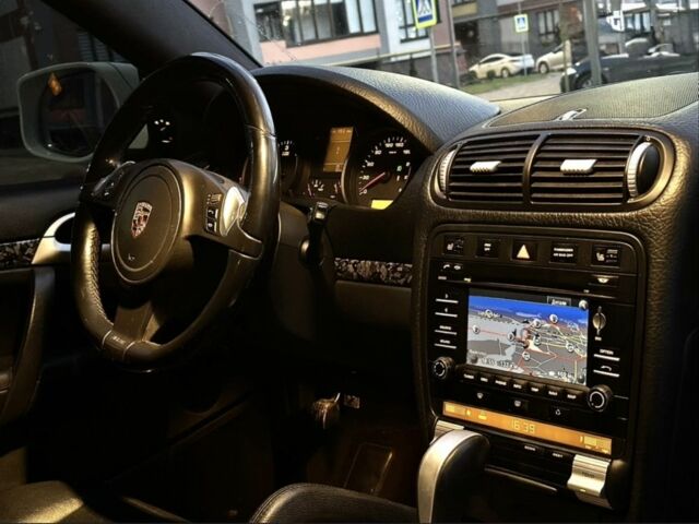 Белый Порше Каен, объемом двигателя 3 л и пробегом 262 тыс. км за 15500 $, фото 7 на Automoto.ua