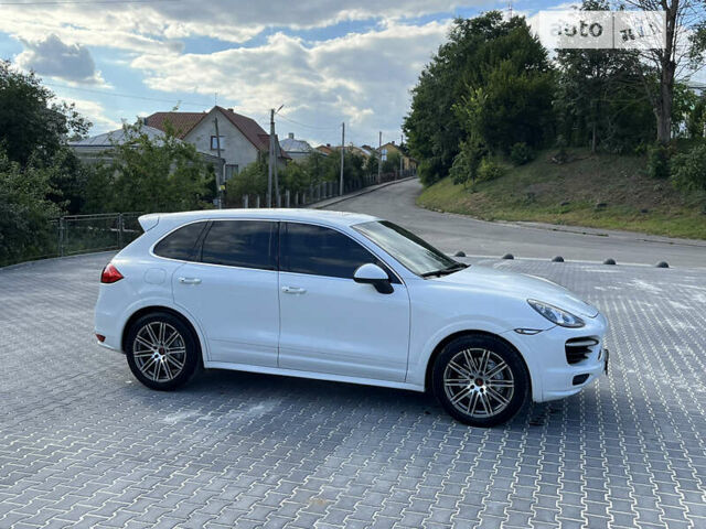 Білий Порше Cayenne, об'ємом двигуна 4.8 л та пробігом 162 тис. км за 19900 $, фото 3 на Automoto.ua