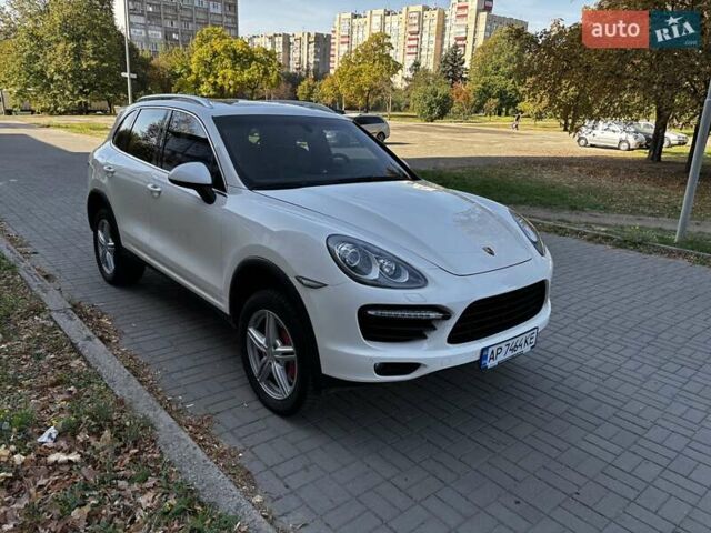 Білий Порше Cayenne, об'ємом двигуна 4.81 л та пробігом 161 тис. км за 16000 $, фото 5 на Automoto.ua