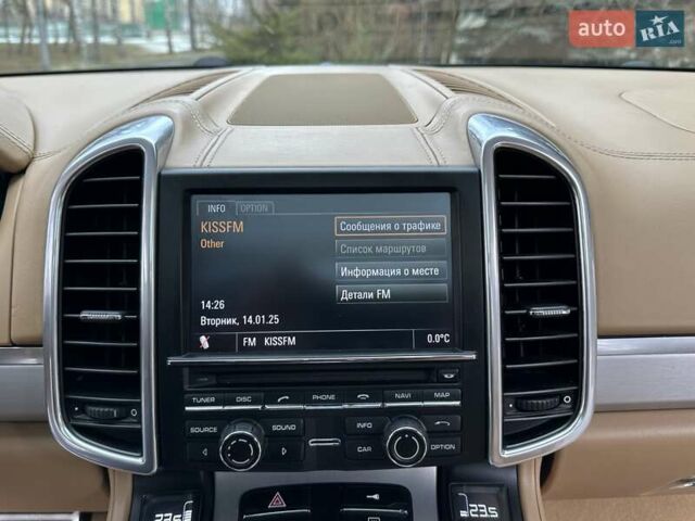 Белый Порше Каен, объемом двигателя 4.8 л и пробегом 144 тыс. км за 22700 $, фото 49 на Automoto.ua