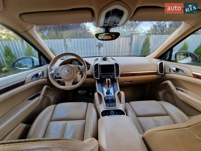 Білий Порше Cayenne, об'ємом двигуна 3 л та пробігом 199 тис. км за 15900 $, фото 33 на Automoto.ua