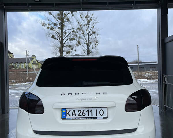 Белый Порше Каен, объемом двигателя 3.6 л и пробегом 195 тыс. км за 18500 $, фото 4 на Automoto.ua