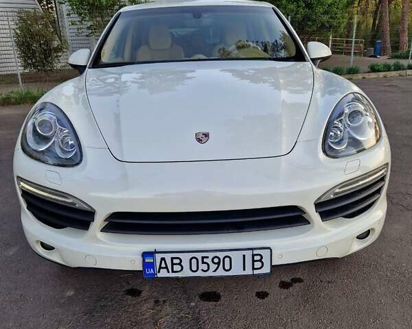 Білий Порше Cayenne, об'ємом двигуна 3 л та пробігом 199 тис. км за 15900 $, фото 7 на Automoto.ua
