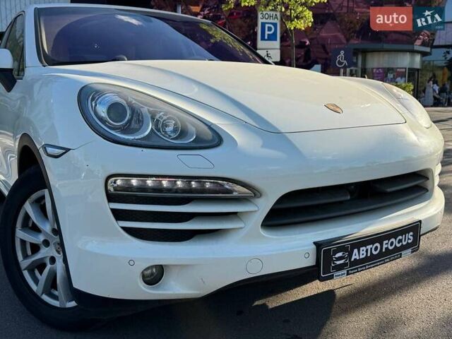 Белый Порше Каен, объемом двигателя 3.6 л и пробегом 118 тыс. км за 19990 $, фото 3 на Automoto.ua