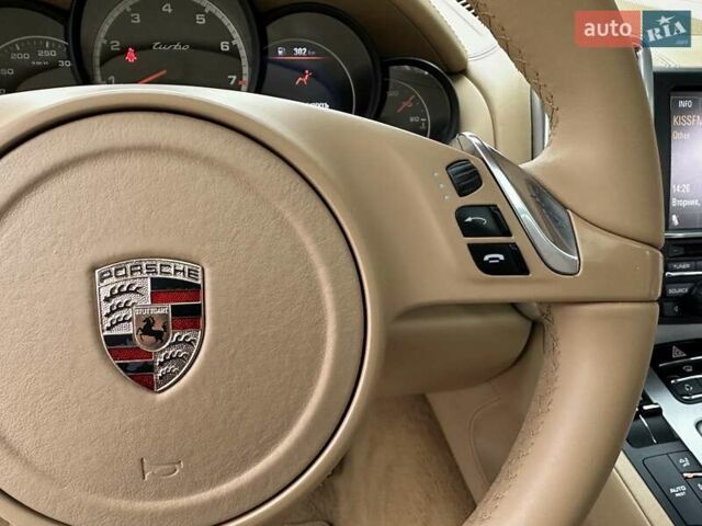Белый Порше Каен, объемом двигателя 4.8 л и пробегом 144 тыс. км за 22700 $, фото 43 на Automoto.ua