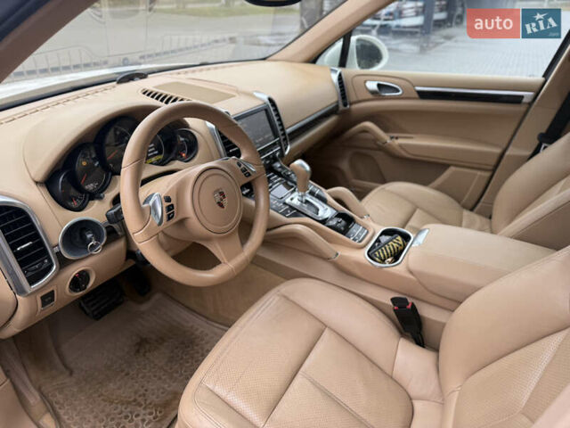 Белый Порше Каен, объемом двигателя 3.6 л и пробегом 159 тыс. км за 19999 $, фото 12 на Automoto.ua