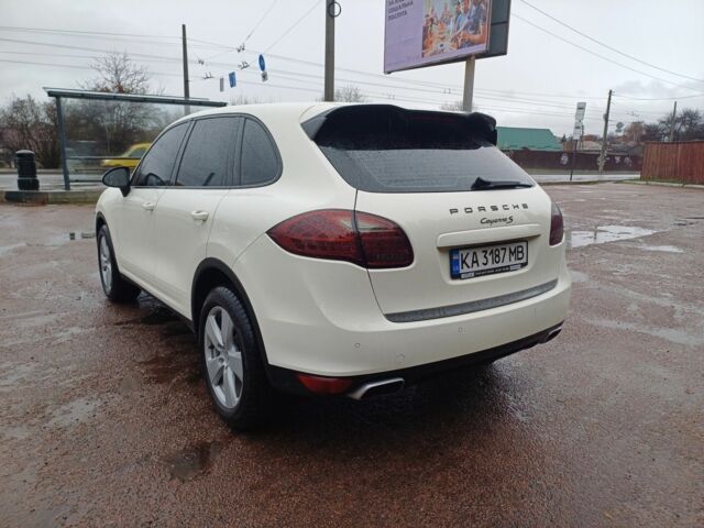 Белый Порше Каен, объемом двигателя 4.8 л и пробегом 168 тыс. км за 14028 $, фото 13 на Automoto.ua