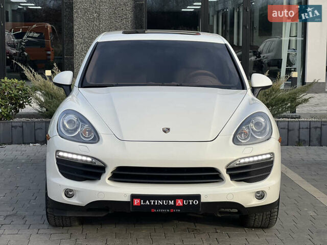 Белый Порше Каен, объемом двигателя 3.6 л и пробегом 167 тыс. км за 17500 $, фото 3 на Automoto.ua