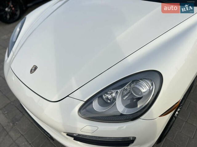 Белый Порше Каен, объемом двигателя 3.6 л и пробегом 167 тыс. км за 17500 $, фото 5 на Automoto.ua
