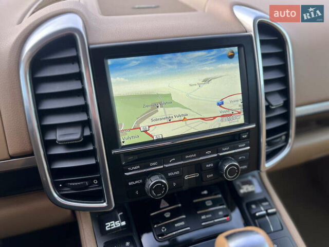 Белый Порше Каен, объемом двигателя 3.6 л и пробегом 167 тыс. км за 17500 $, фото 17 на Automoto.ua