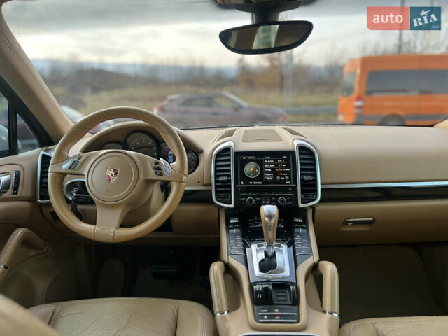Белый Порше Каен, объемом двигателя 3.6 л и пробегом 167 тыс. км за 17500 $, фото 10 на Automoto.ua