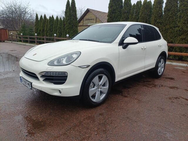 Белый Порше Каен, объемом двигателя 4.8 л и пробегом 168 тыс. км за 14028 $, фото 3 на Automoto.ua