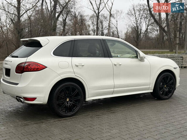 Белый Порше Каен, объемом двигателя 3.6 л и пробегом 159 тыс. км за 19999 $, фото 7 на Automoto.ua