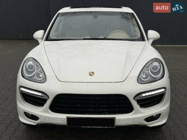 Белый Порше Каен, объемом двигателя 3.6 л и пробегом 159 тыс. км за 19999 $, фото 3 на Automoto.ua
