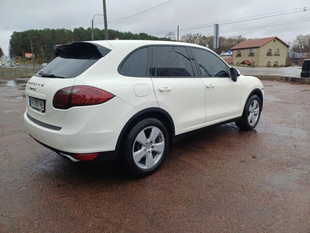 Белый Порше Каен, объемом двигателя 4.8 л и пробегом 168 тыс. км за 14028 $, фото 16 на Automoto.ua